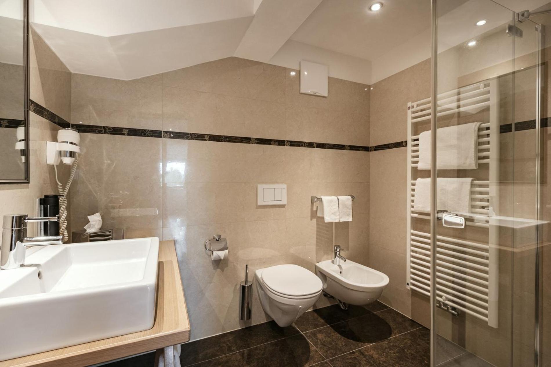 Apartments Burvel Selva di Val Gardena Room photo