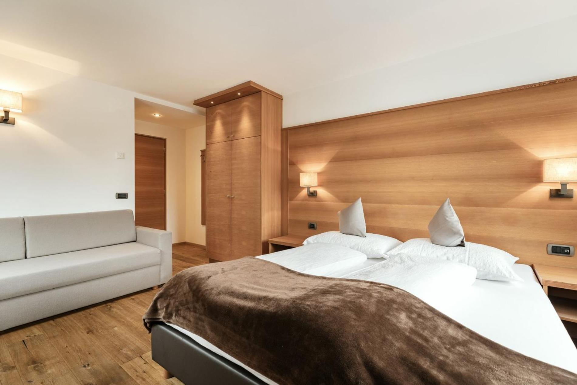 Apartments Burvel Selva di Val Gardena Room photo