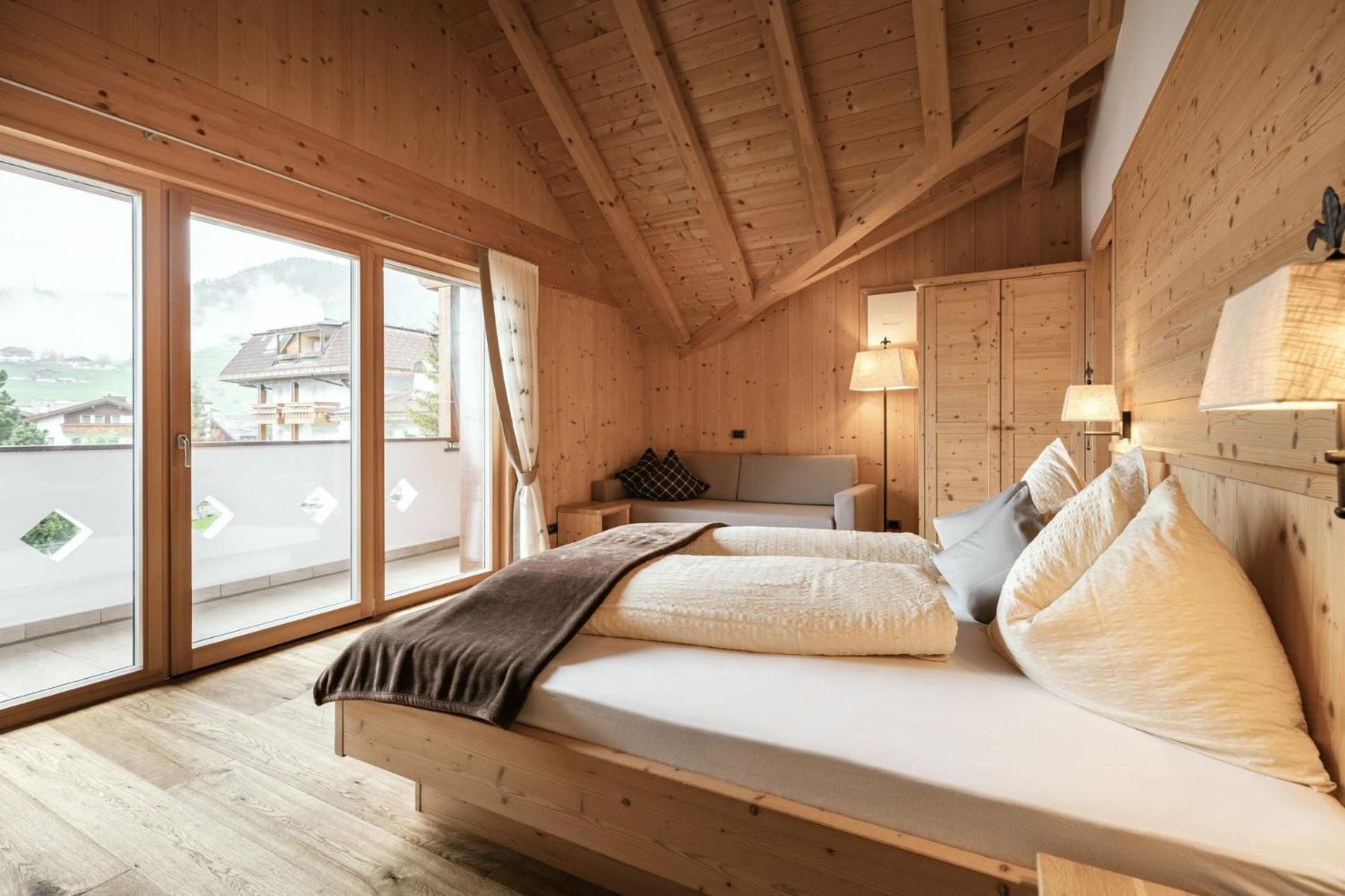 Apartments Burvel Selva di Val Gardena Room photo